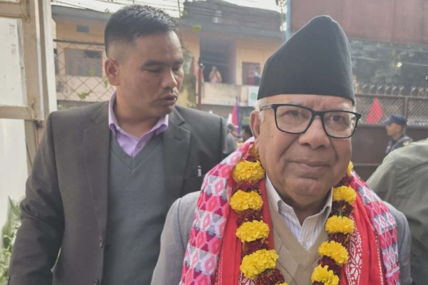 जनतालाई सुखी र समृद्ध बनाउन मेरो उम्मेदवारीः माधवकुमार नेपाल